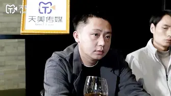 【天美传媒】夏宝【淘宝美艳主播查税事件】美艳主播被查税失身又失金，高清720P原版首发【TM0169】