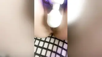 【东北网红女神】这屁股极品，特写吸吮大屌，骑上来插入上下套弄，爆插屁股腰细肥臀，掰开小穴手指拨弄
