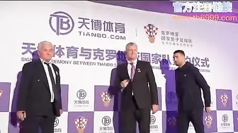 真实叔嫂乱伦 迷人的嫂子快被小哥玩坏了