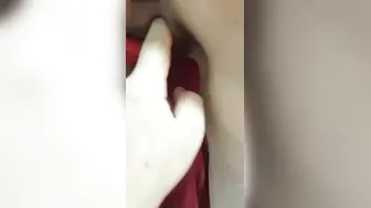 真实家庭乱伦 新婚之夜强奸亲嫂子娇喘连连身体被压制 粗暴抽插下奶子摇晃不停