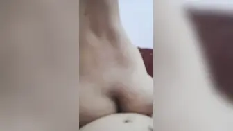 虽然我没有女朋友，但是我有嫂子，感觉嫂子比女朋友更疼我，这就是我的嫂子，一个让我欲罢不能的女人。