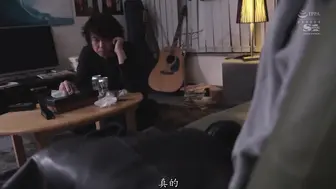 SSIS-805 [中文字幕] 住同房NTR 絶倫上司與新入社員在床上幹到早上的外遇 架乃由罗