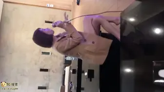 无套后入公司聚会灌醉美女同事 带回酒店各种姿势啪啪