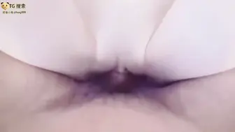 清纯反差萝莉控18岁刚成年小萝莉，极品粉穴嫩得出水必须内射！